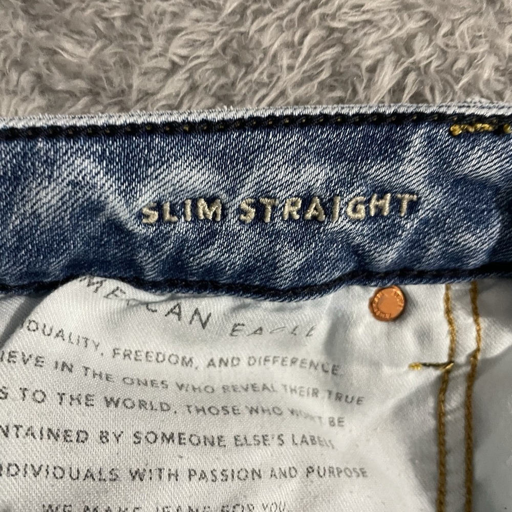 American Eagle Jeans Mens Size 28x32 Slim Straight Light Wash Stretch Blue Denim - Picture 3 of 9